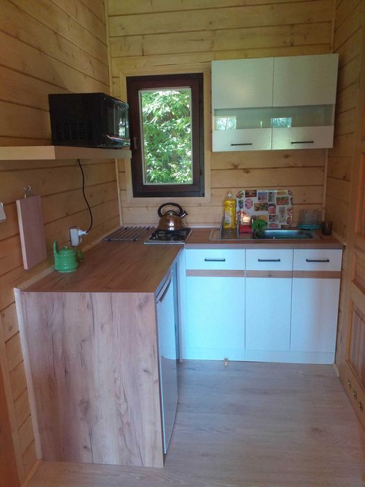 Wynajem domek 6os  MAZURY nad JEZIOREM z PRYWATNĄ PLAŻĄ.