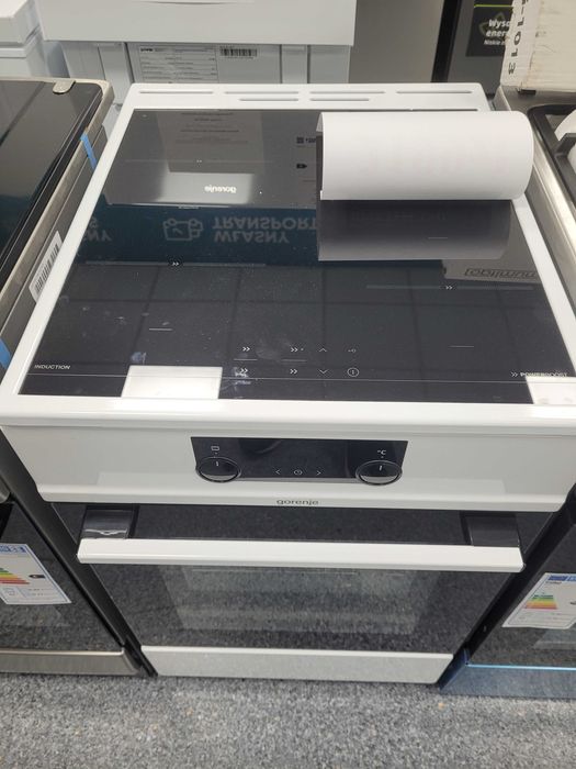 Kuchnia indukcyjna z piekarnikiem 50cm