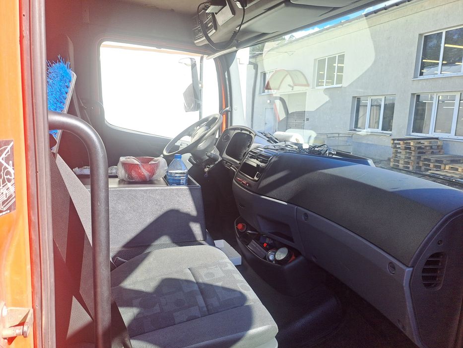Mercedes atego 818