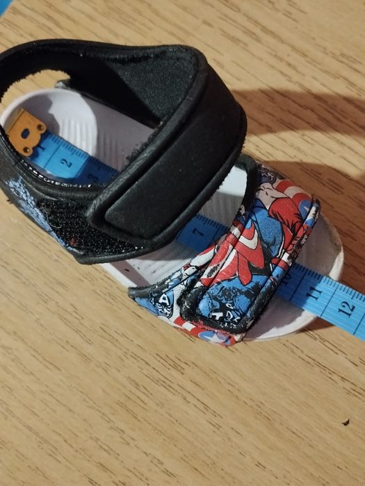 Продам тапочки дитячі