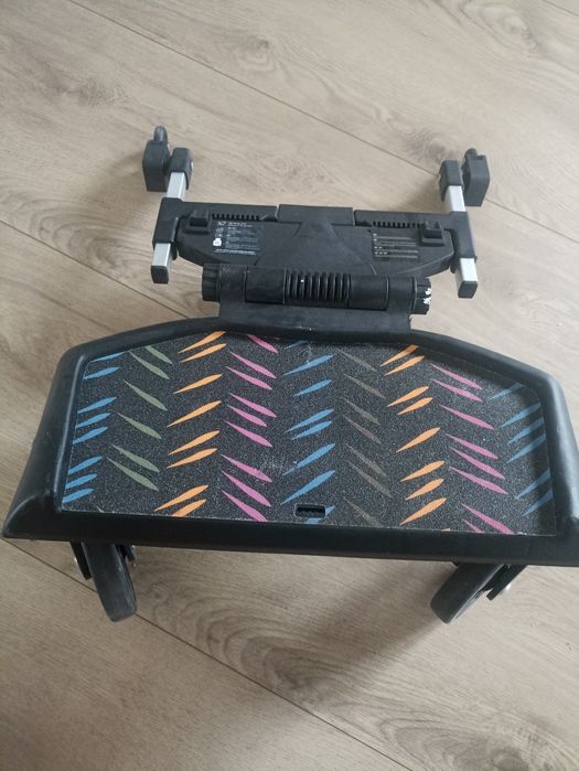 Dostawka do wózka spacerowego