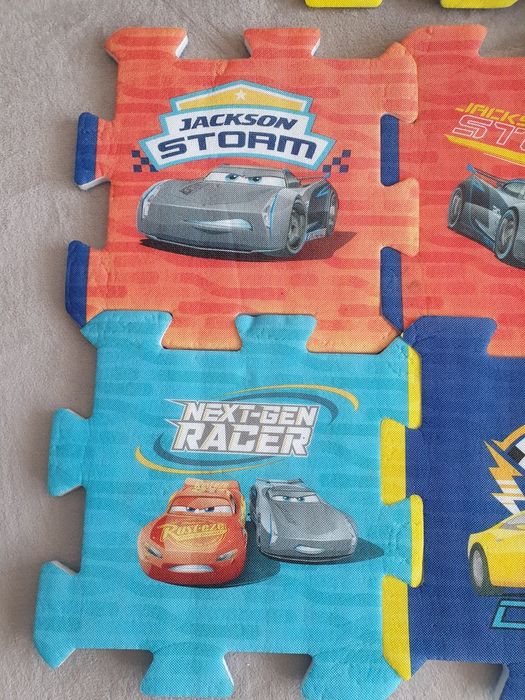 Mata Piankowa zygzak McQueen 8szt. Puzzle Piankowe