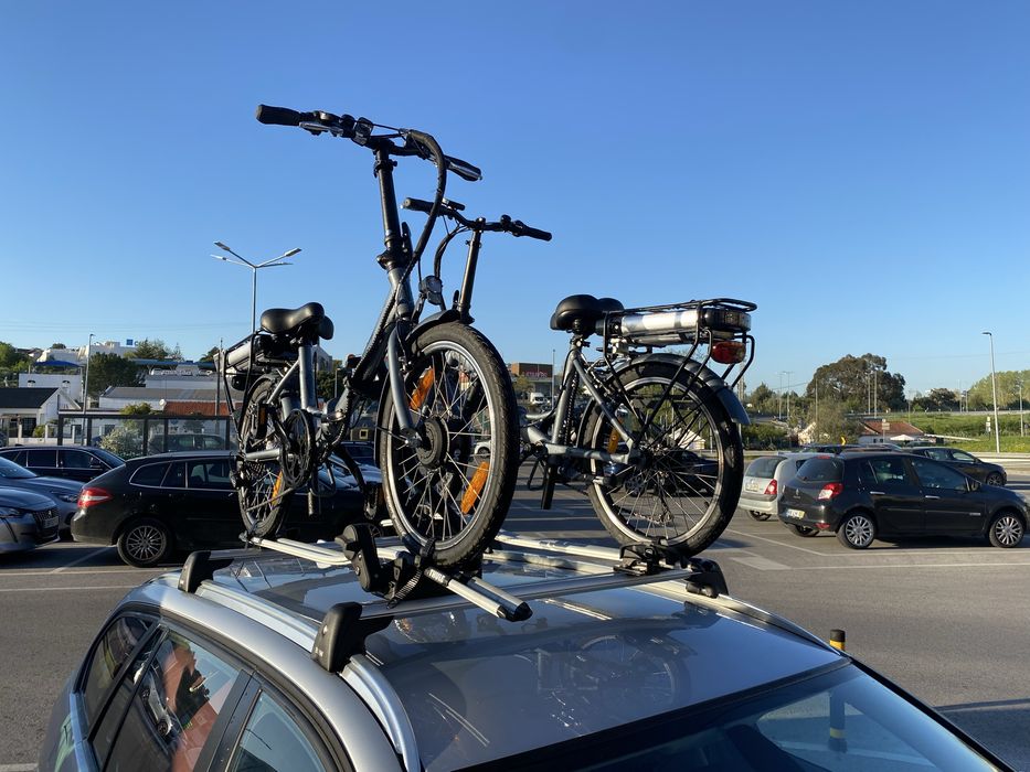 2 bicicletas eletricas dobraveis