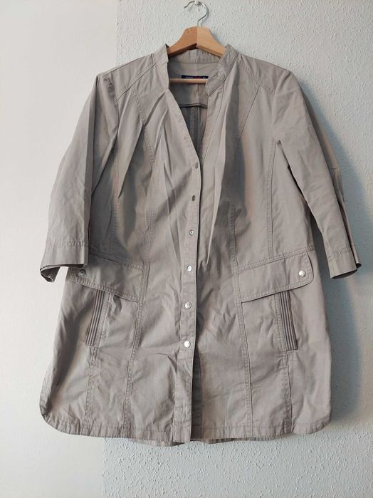 Kurtka wiosenna beżowa