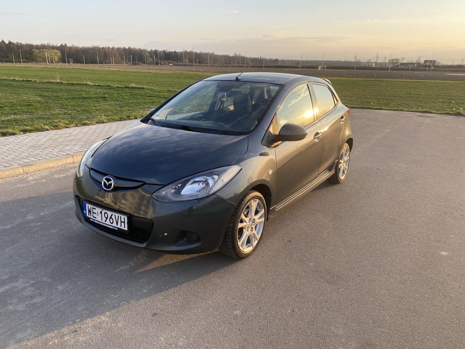 Mazda 2 2008 rok
