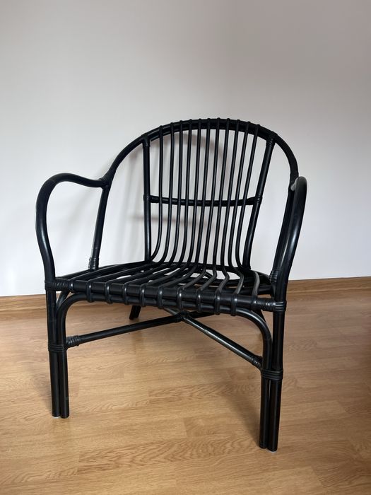 Fotel Ikea czarny ratanowy fotel boho