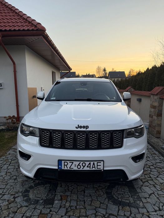 Jeep Grand Cherokee Auto garażowane , mały przebieg