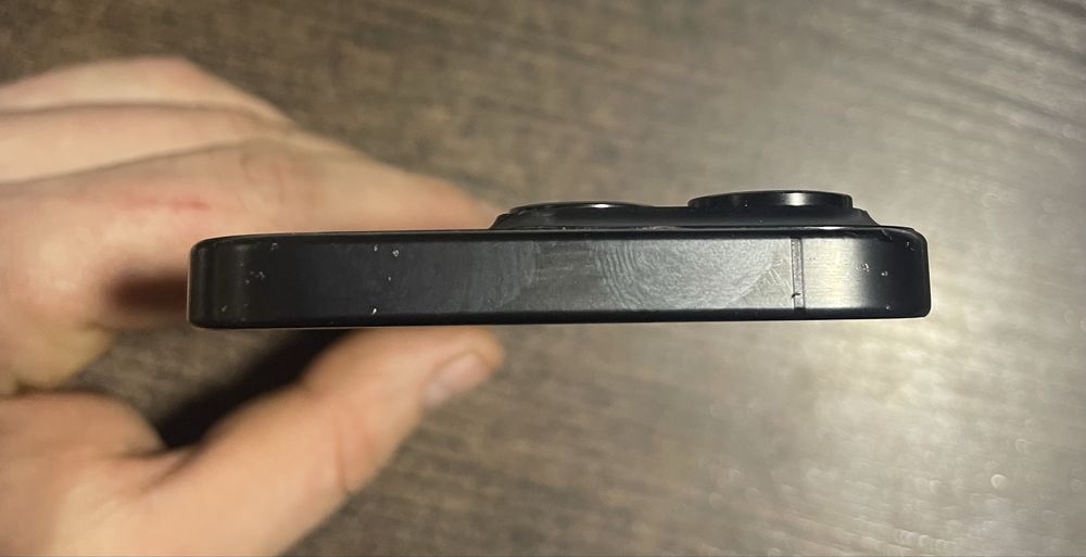 Продам iphone 15pro 128 gb black titanium