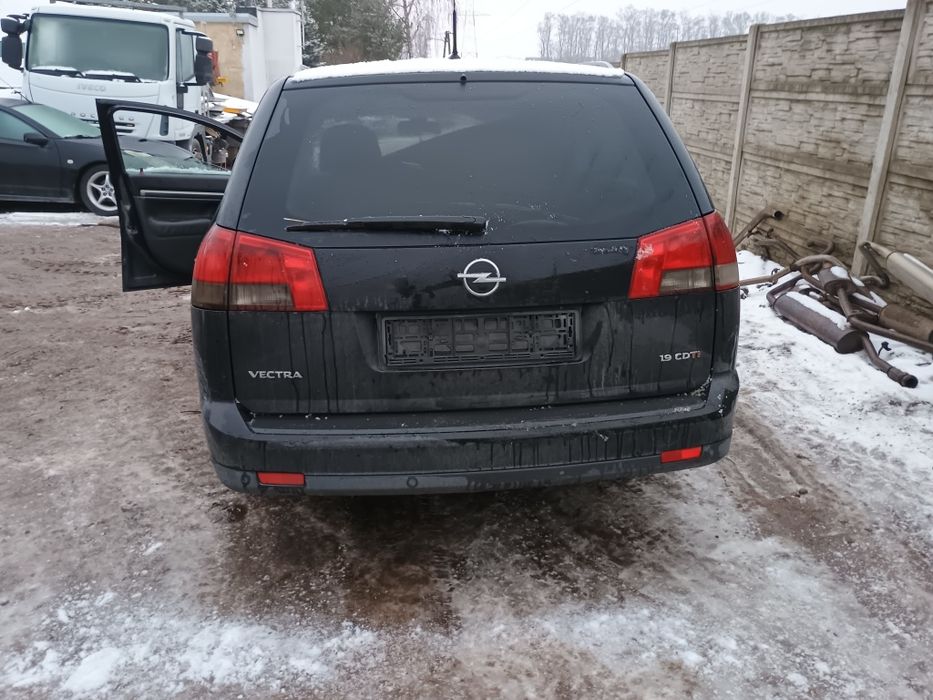 Klapa bagażnika zamek elektryczny opel Vectra c Lift kombi z20r