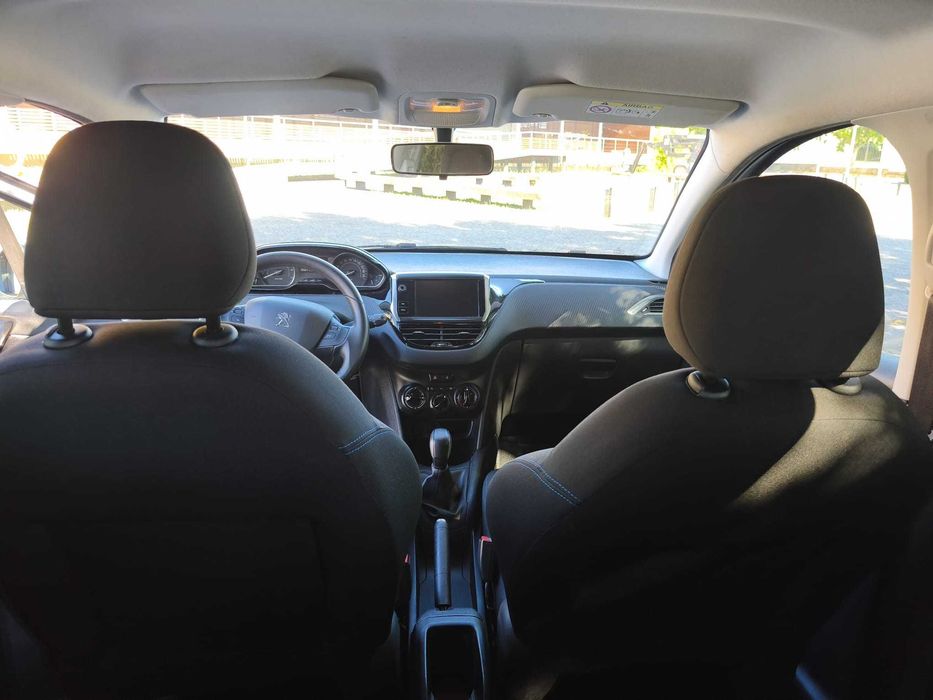 Peugeot 208, Gasolina, 2018 com apenas 56mill KM
