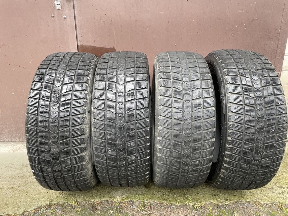 Зимові шини Nexen 235/55 R18, комплект 4 шт., гарний стан