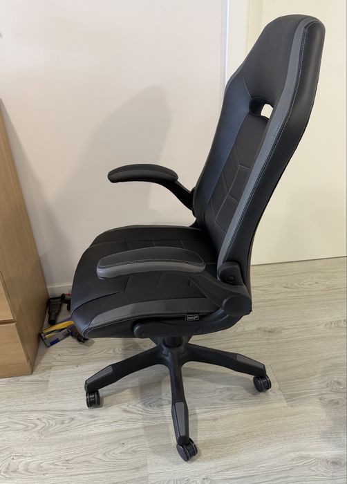 Cadeira Gaming Staples Skyline - 50€ (negociável)