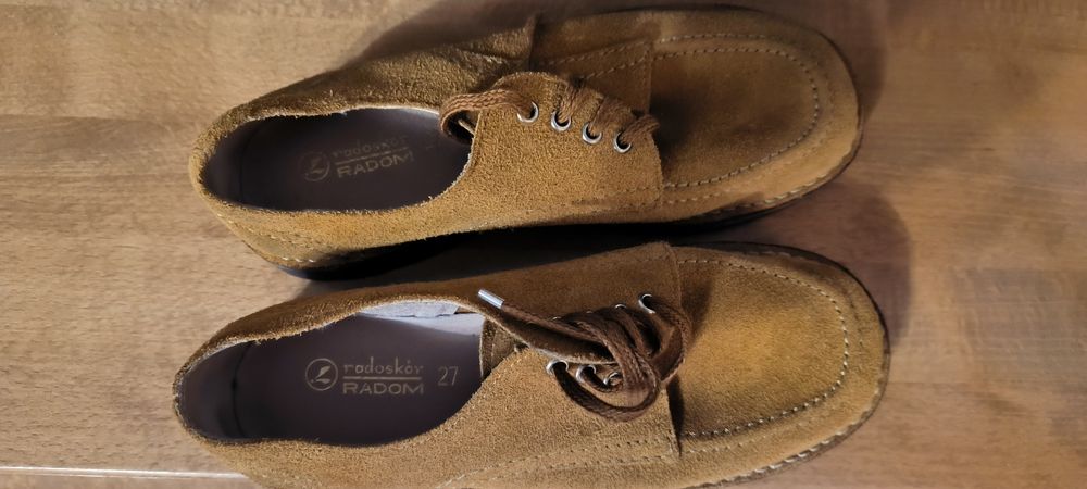 Nowe skórzane buty radomskór z 1984 roku.
