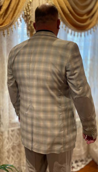 Классический мужской костюм