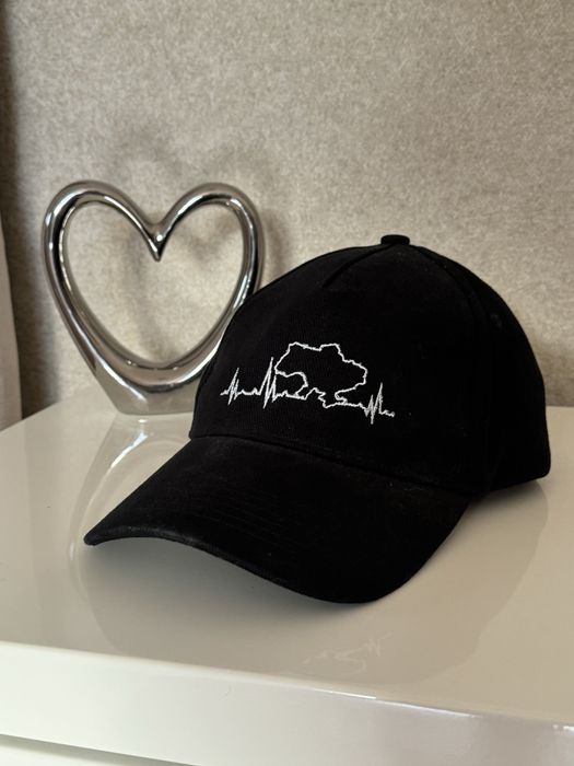 Кепка з патріотичним малюнком