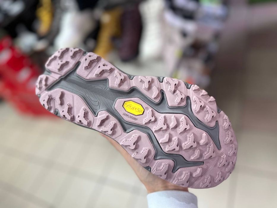 Кросівки Hoka Speedgoat 6 Gore - Tex ( РОЗМІР 40 2/3 ): 4 499 грн