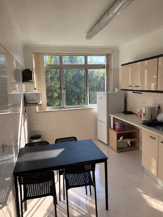 Quarto 350€ Alhandra