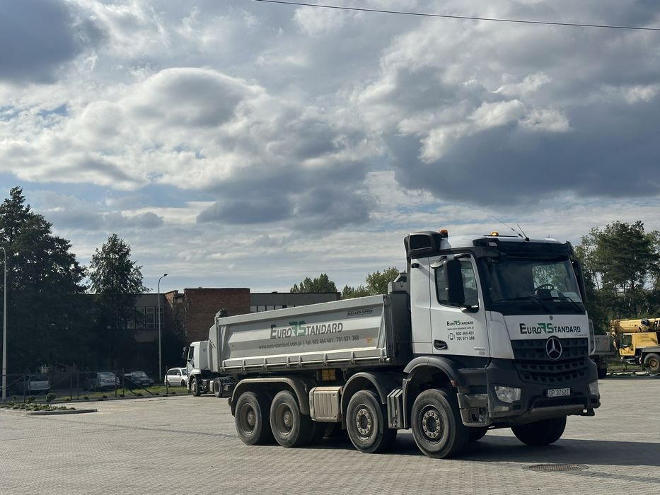 Transport wywrotką, 4-ośki, wanny, niskopodwoziowy, transport maszyn