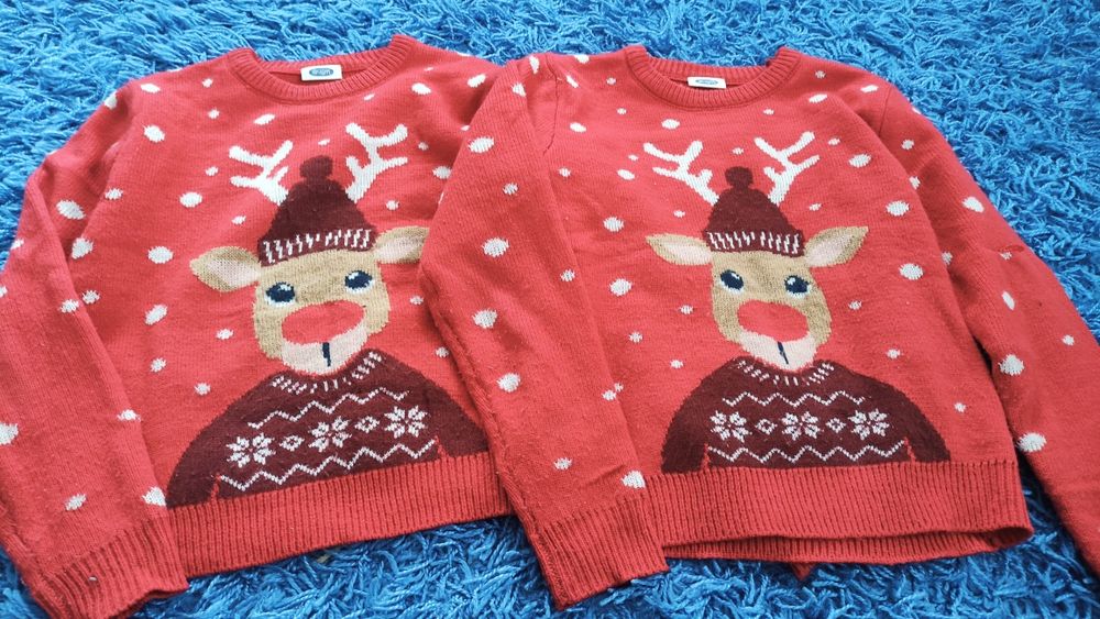 Bliźniaki sweterki świąteczne 134/140 idealne na sesję