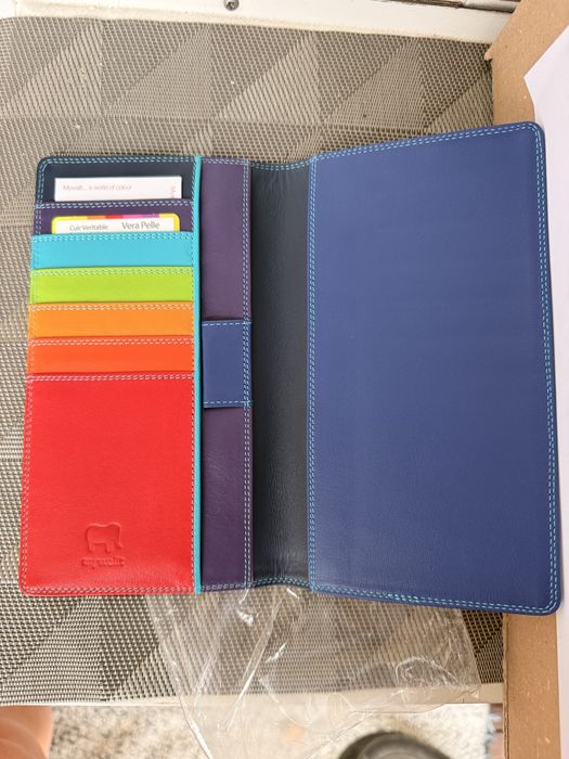 Portfel mywalit  etui na karty , dokumenty