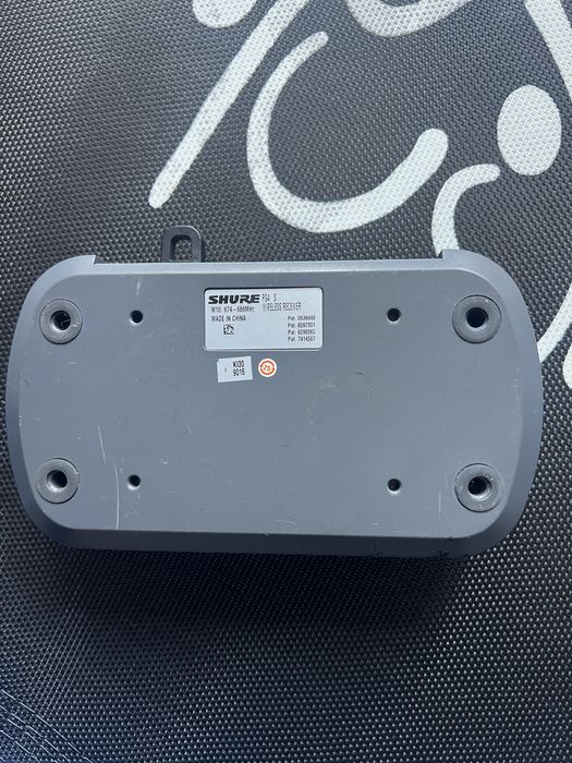 Shure універсальна радіосистема