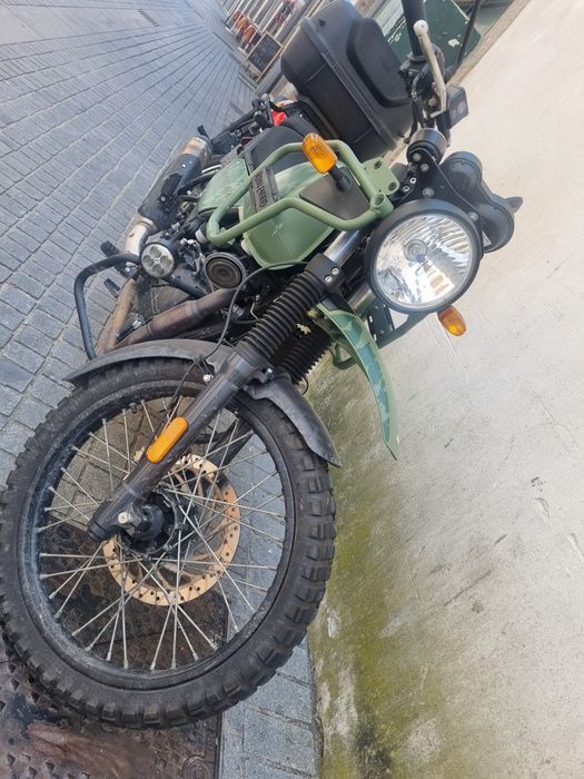 Royal enfield himalayan