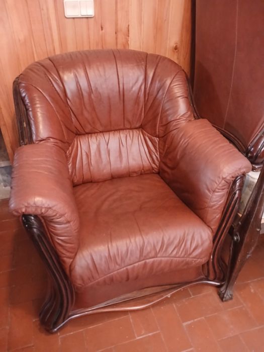 Terno de sofás em couro