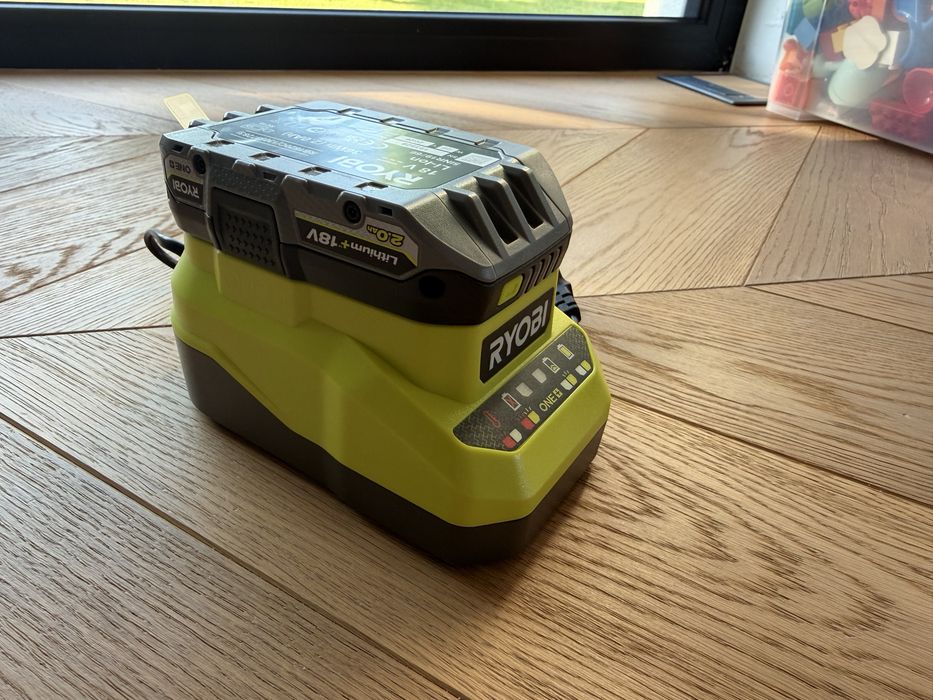 Ładowarka + bateria 2 Ah RYOBI nowe