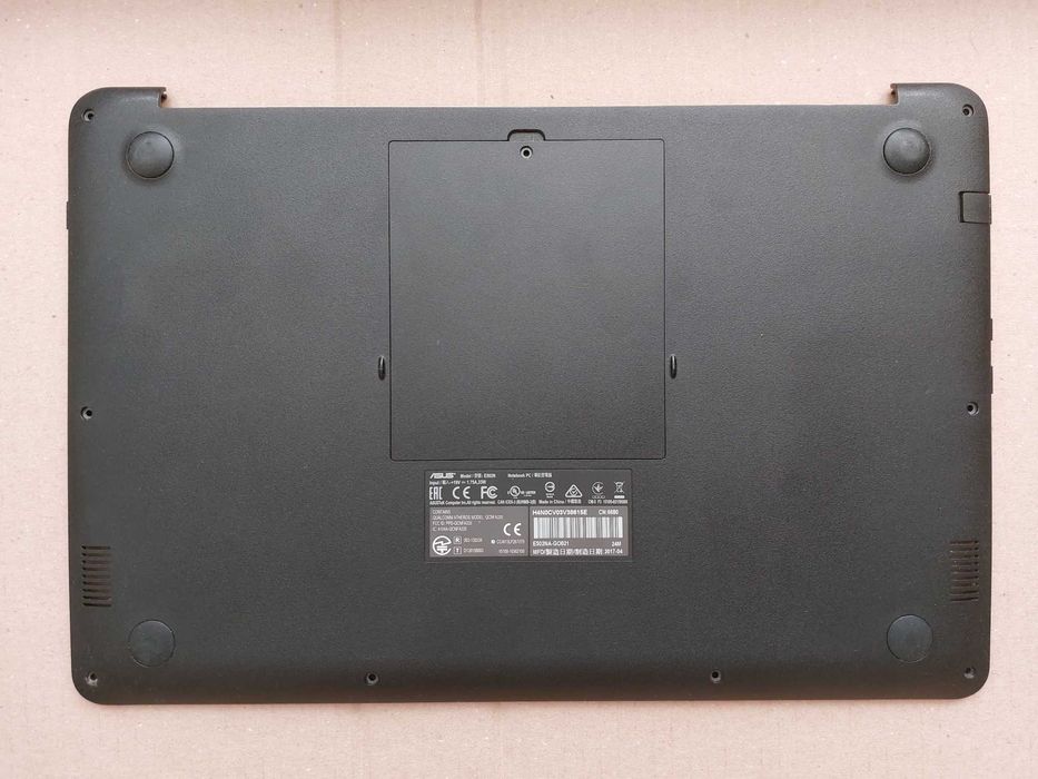 Професійна розбірка ноутбука Asus E502N