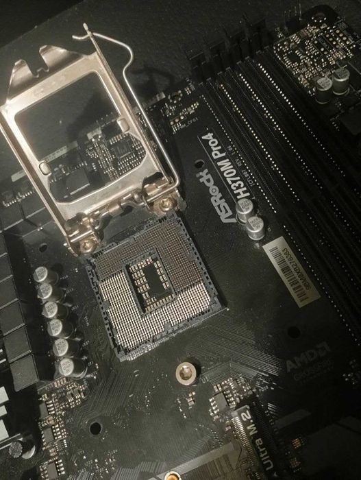 Материнская плата ASRock H370M Pro4