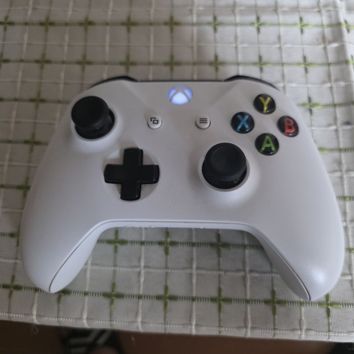 Xbox  One S  1Tb