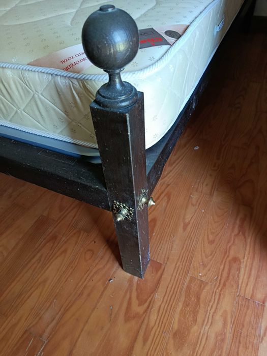 Cama solteiro muito antiga antiguidade madeira maciça com colchao 195x95cm