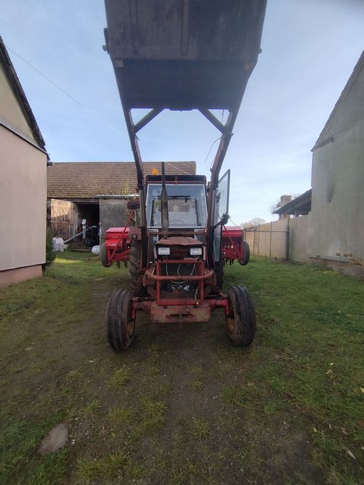 Case IH international 844s z turem