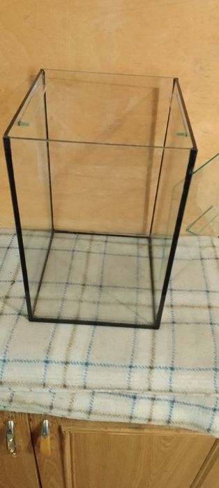 Обменяю маленький аквариум Б/У
