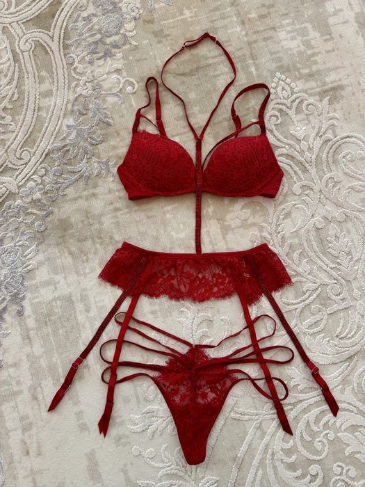 Комплект білизни червоний Intimissimi 75B M