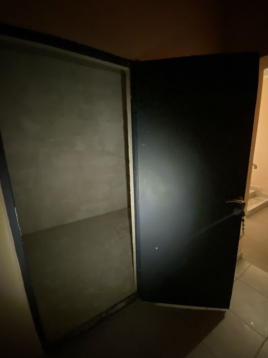 Продам комору / кладовку 6 м² у Чернівцях, район центру, від власника