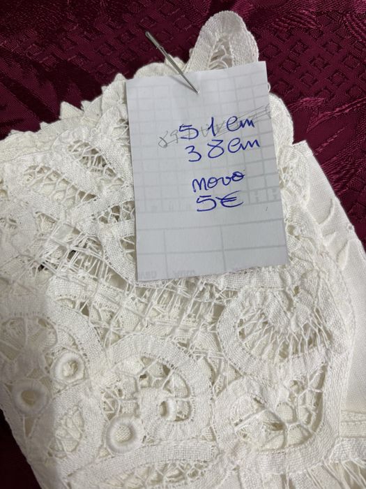 Pano bordado com 51cm