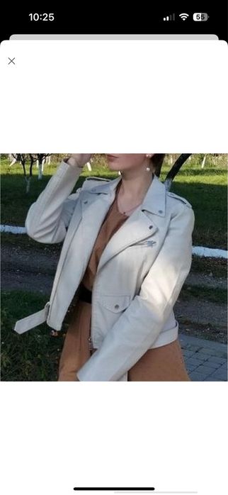 Косуха жіноча біла