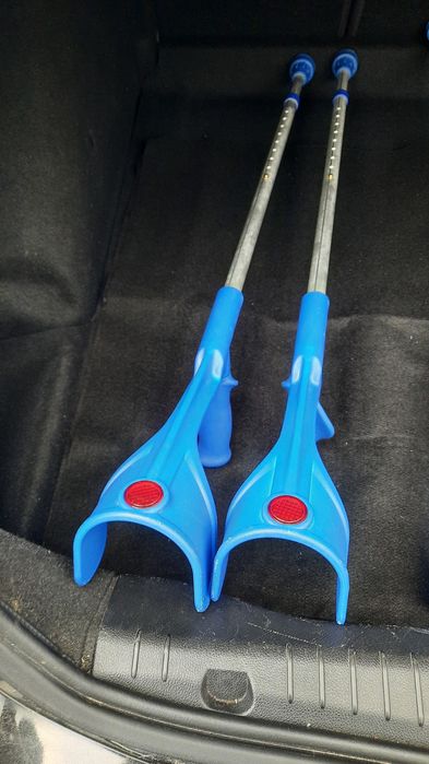 Милиці, сучасні, європейські.