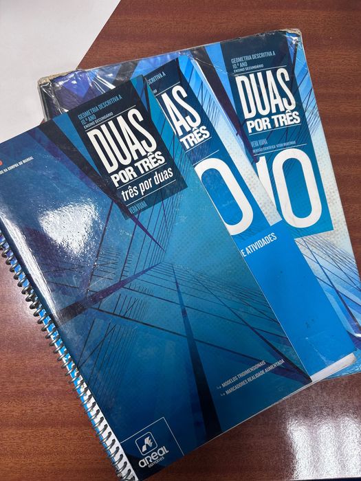livros escolares usados