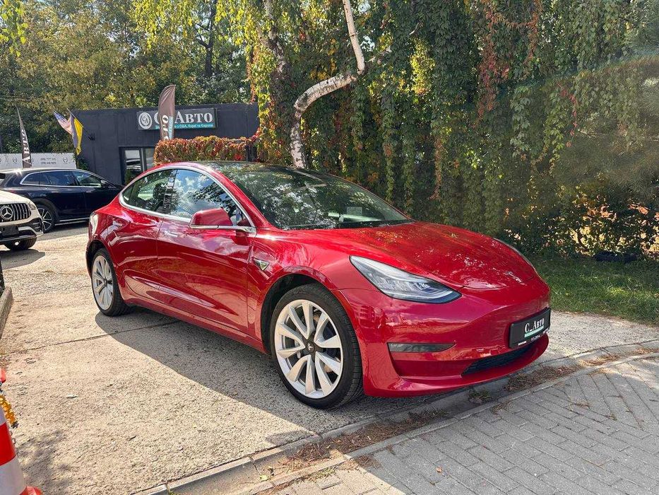 Tesla Model 3 2019
