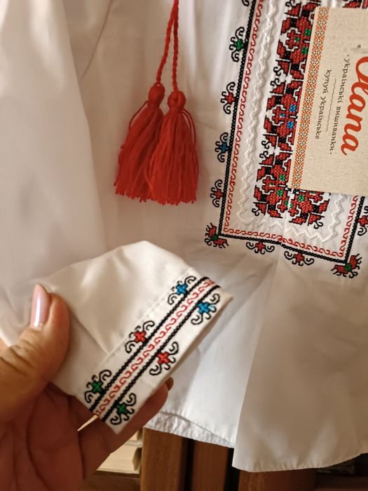 Вишиванка дитяча,нова.