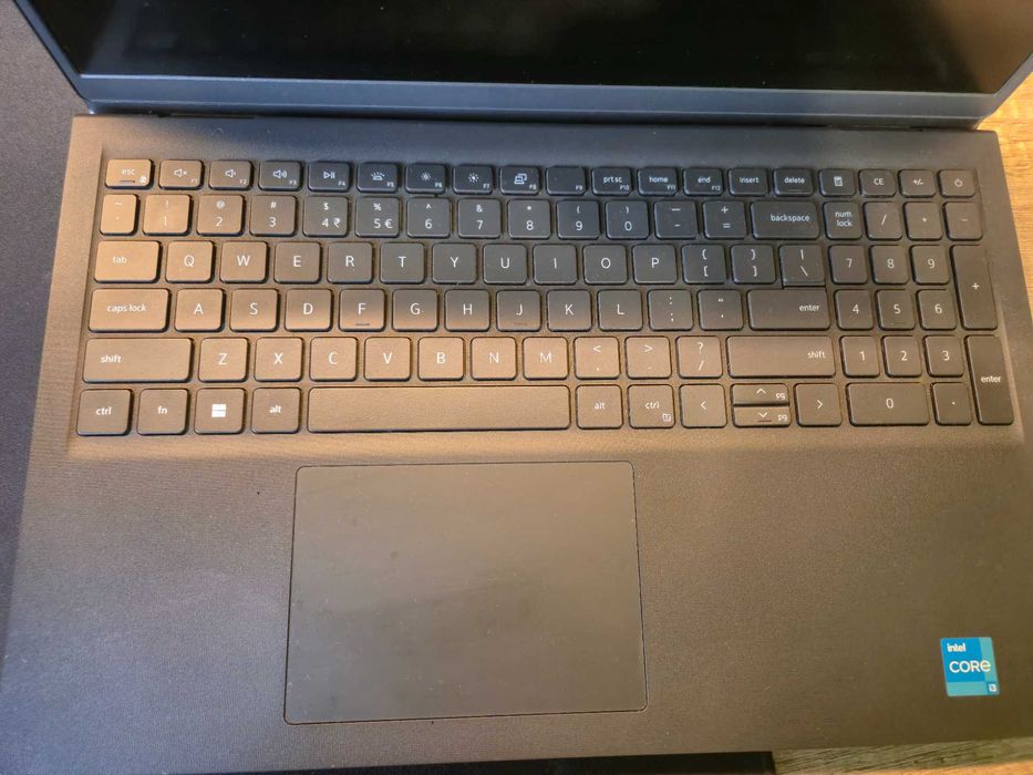 Sprzedam laptop dell vostro 15