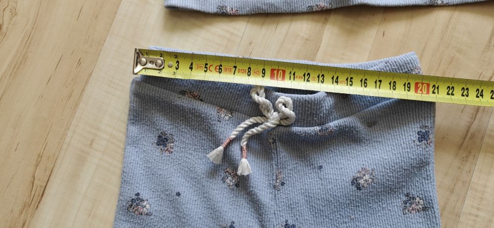 Komplet H&M spodnie legginsy bluzka