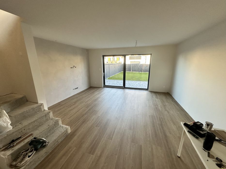 Układanie paneli podłogowych Gdańsk – szybki i fachowy montaż