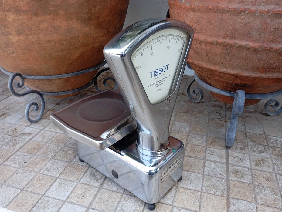 Pequena Balança Vintage Tissot Funcional e Calibrada Pesa Até 3 Kg.