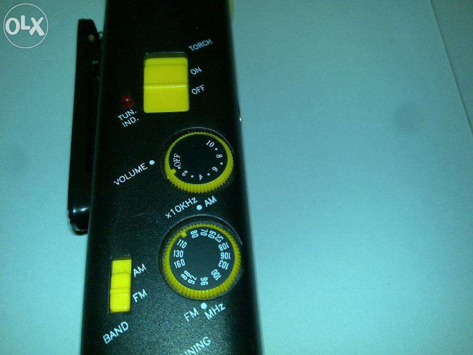 lanterna (roadstar ftr-129) rádio e com um sistema de luz intermitente