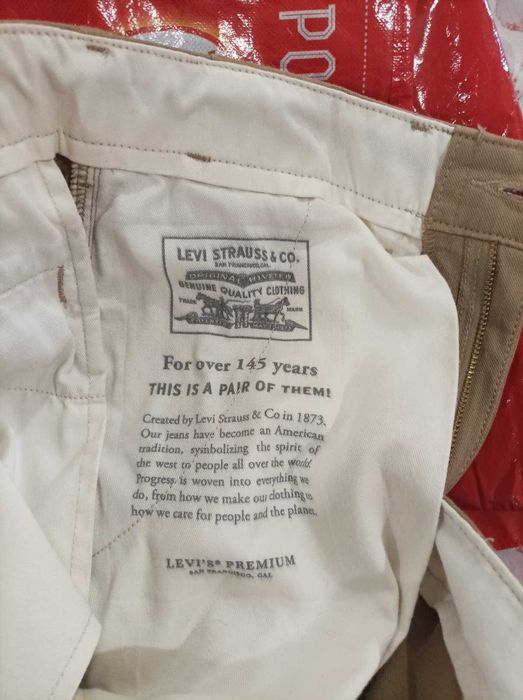 Calças Levis Homem