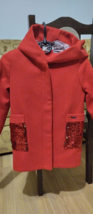 Для дівчаток,красунь.