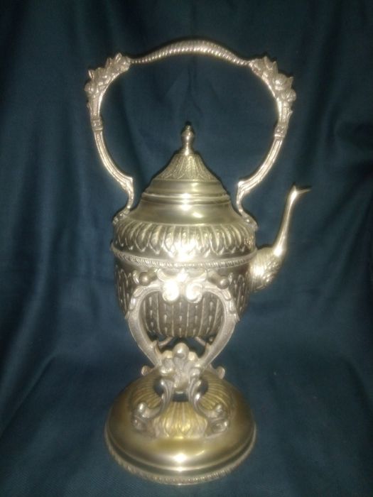 Antiga chaleira - samovar em casquinha